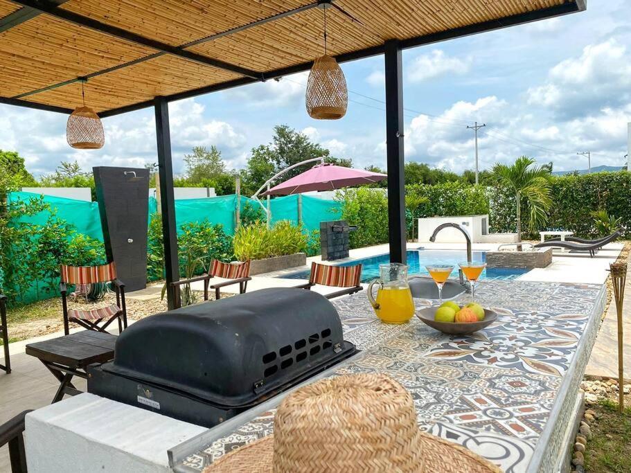 Casa Palma Roja Boutique , Piscina Privada Villa Carmen de Apicalá Exteriör bild